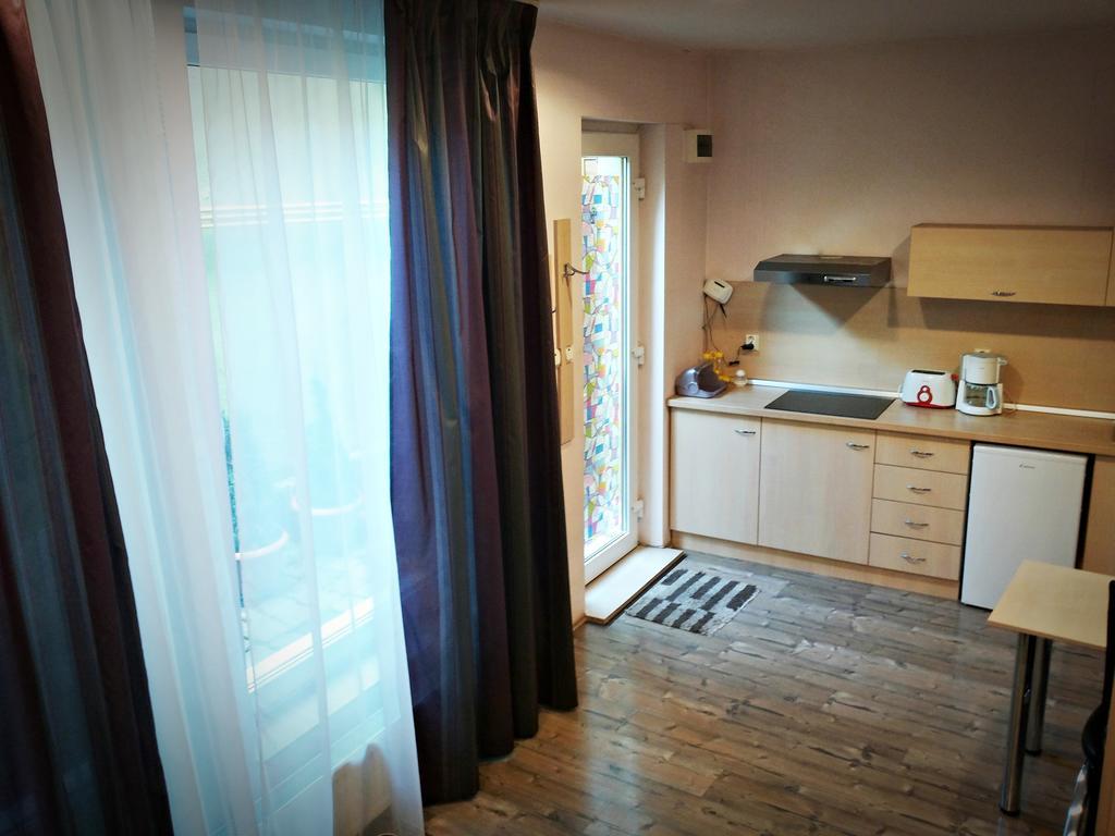 Lucas 10 Apartments Cluj-Napoca Ngoại thất bức ảnh