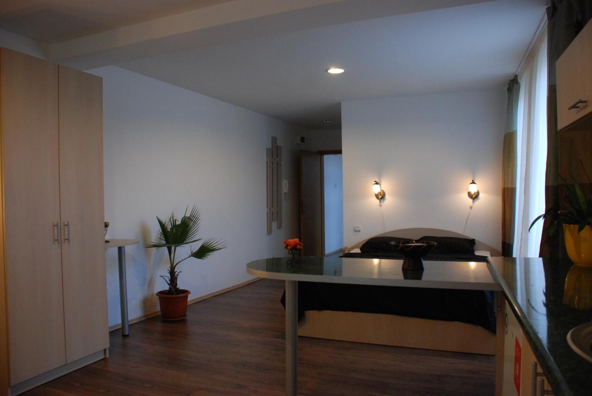 Lucas 10 Apartments Cluj-Napoca Ngoại thất bức ảnh
